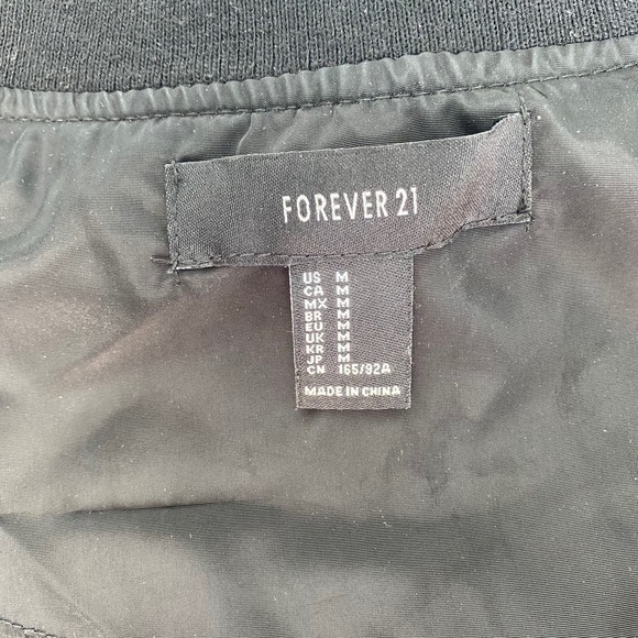 FOREVER 21 MEDIUM BLACK BOMBER JACKET - Picture 5 of 7
